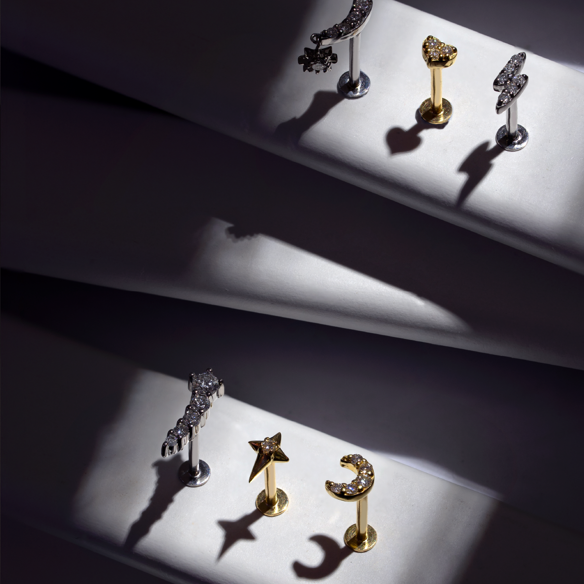 The Art of Metal Mixing: Master Techniques for Luxury Ear Styling with Yellow Gold, White Gold & Black Rhodium