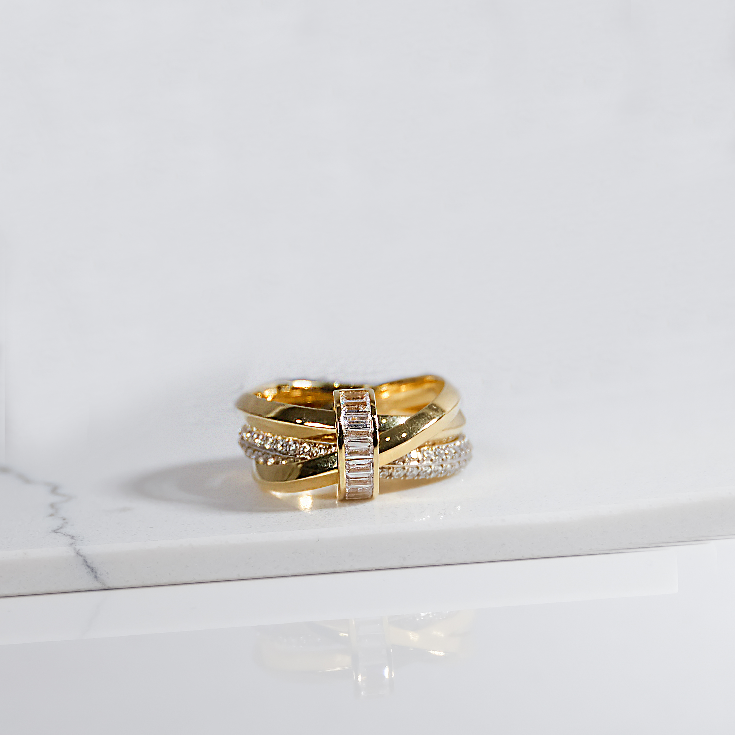 Gold Glamour Crossover Ring